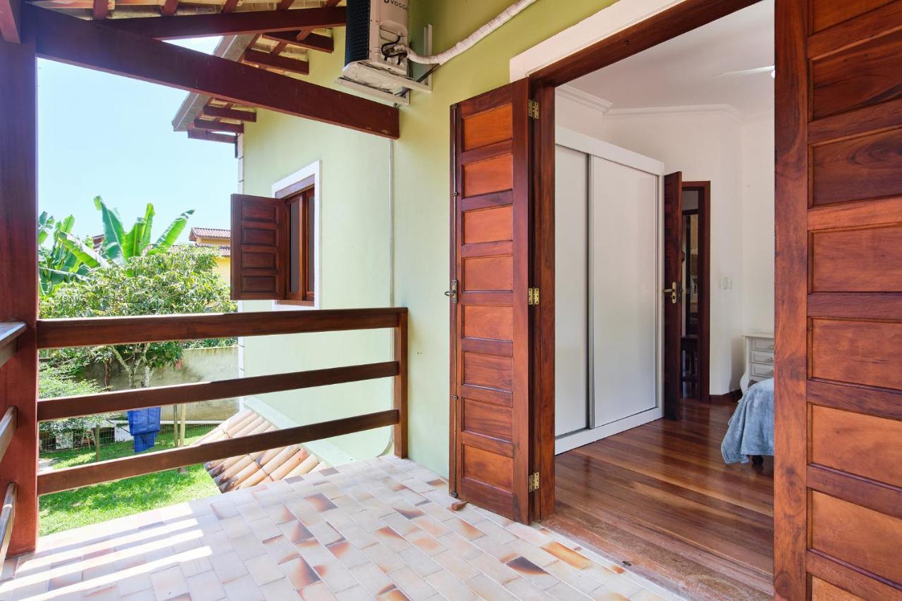 Villa Casa Petunia Com Ar E Piscina Perto Do Centro Araquari Exterior foto
